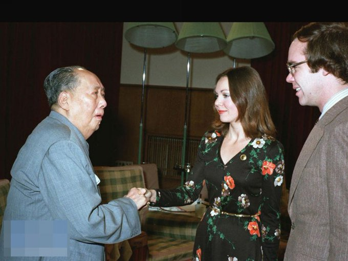 周大伟：1976：朱莉娅·尼克松的北京往事-传媒精选社区-里世界-人文百科